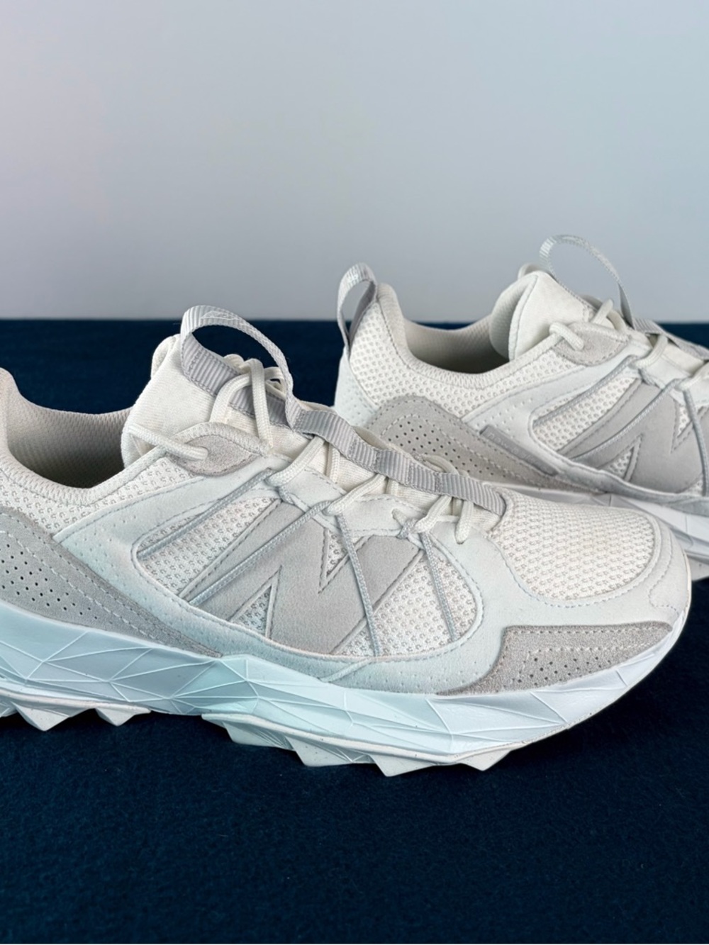 New Balance Tektrel trail hiking running sneakers Unisex Women’s 8 Men’s 6.5